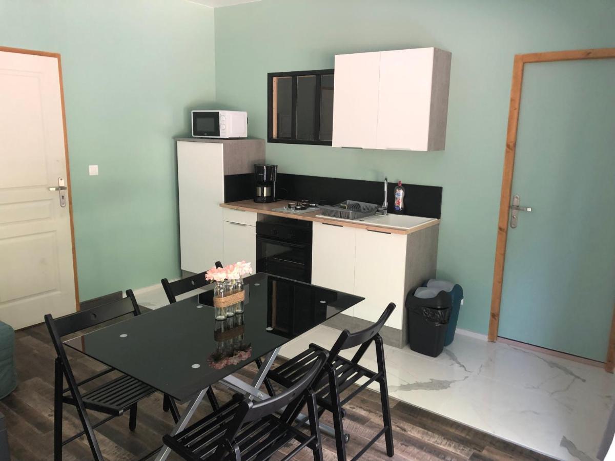 Le De L'ajon Apartment